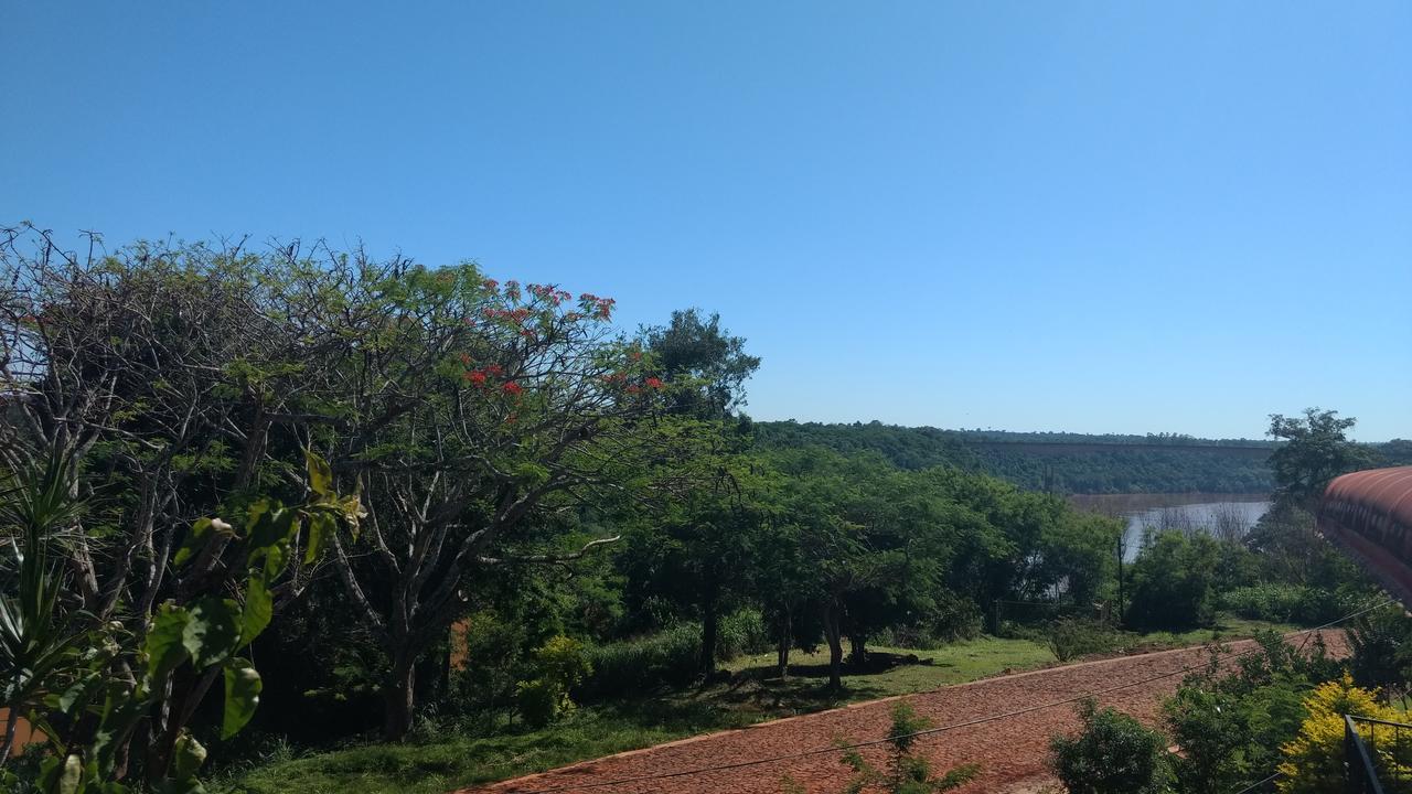 Butterfly Hostel Puerto Iguazú Zewnętrze zdjęcie