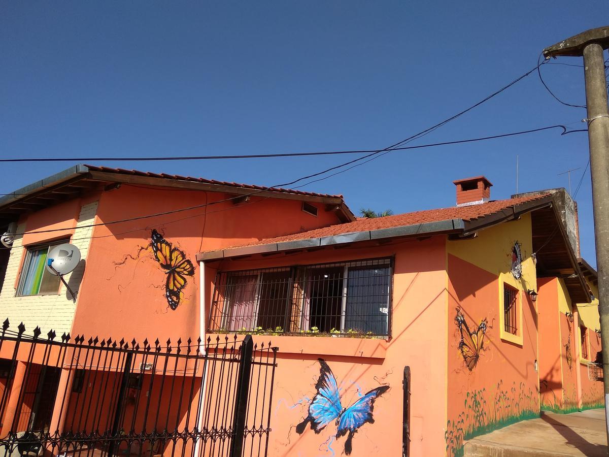 Butterfly Hostel Puerto Iguazú Zewnętrze zdjęcie