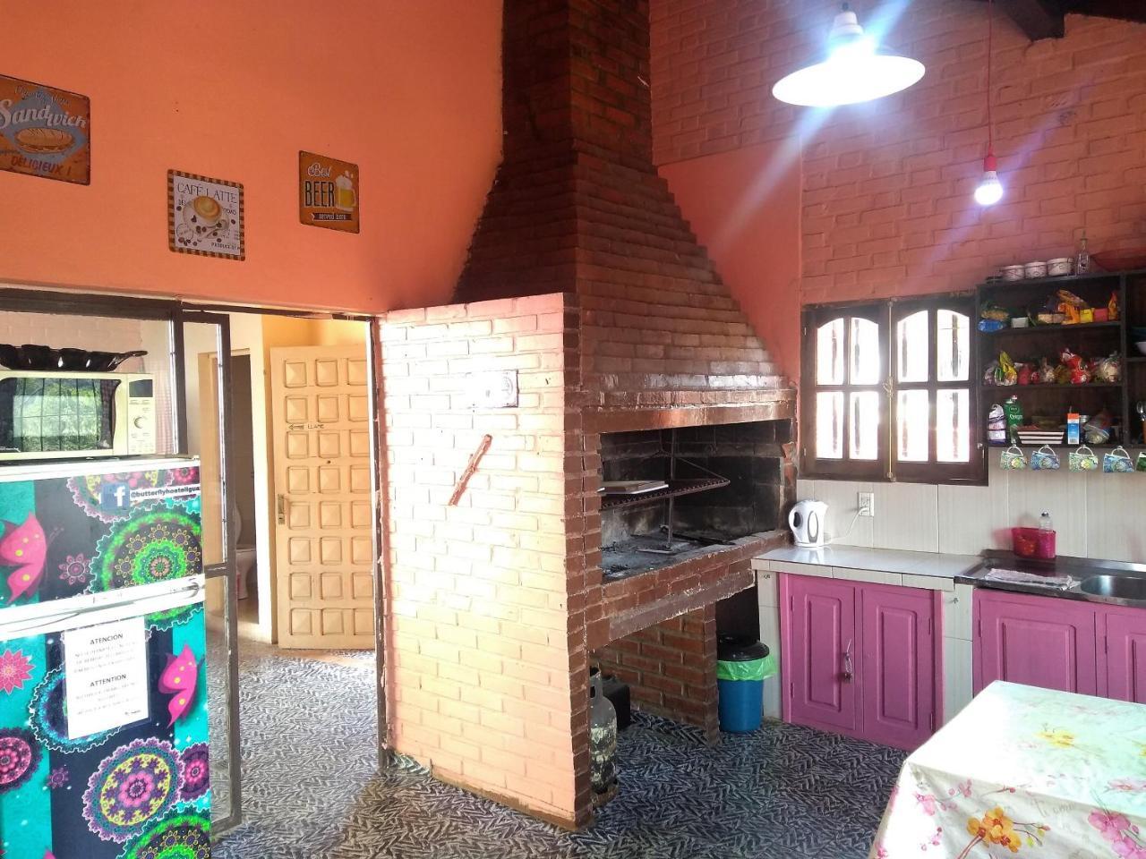 Butterfly Hostel Puerto Iguazú Zewnętrze zdjęcie
