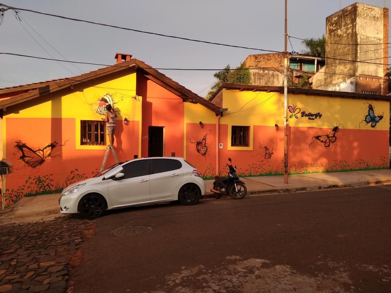 Butterfly Hostel Puerto Iguazú Zewnętrze zdjęcie
